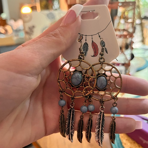 Southern Chic Dangle Earrings - Picture 1 of 1